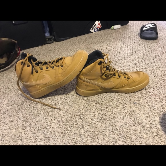 Nike Sons Of Force shoes - Picture 3 of 4